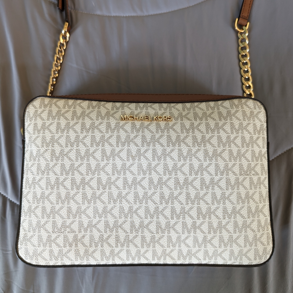 Michael Kors Jet Set Large Printed Logo Crossbody Bag In Vanilla